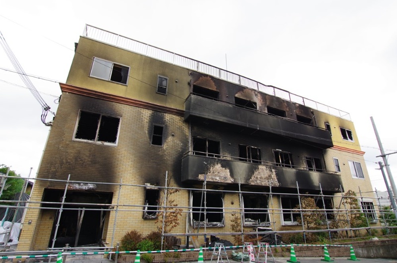 出火から30秒で高温の煙が充満 京アニ放火事件の火災メカニズムを検証 日経クロステック Xtech 出火から30秒で高温の煙が充満 京アニ放火事件の火災メカニズムを検証 日経クロステック Xtech