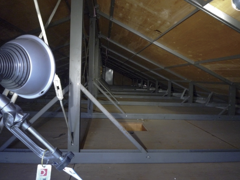 レオパレス施工不備訴訟、「界壁なし」でもオーナーの賠償請求を棄却