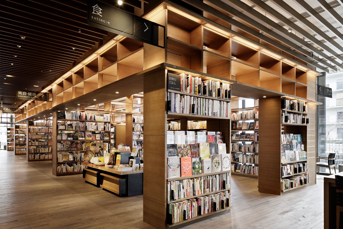 書架で囲まれた小部屋が連続する空間1（写真：カルチュア・コンビニエンス・クラブ）