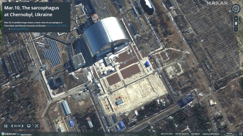 ウクライナ衛星画像マップより。1つ上の画像のビューから「スライド」を送ると、マッピングされているチェルノブイリ原子力発電所の衛星画像が拡大表示される。3月10日の画像（資料：Satellite Images Map of Ukraine）