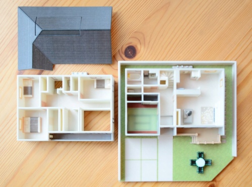 「3Dプリント住宅模型サービス」では3DCADデータを基に住宅模型を作製し、最短1週間で納品する（写真：DMM.com）