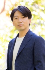 左から、重松象平BeCATセンター長(九州大学大学院教授・OMAパートナー・同社ニューヨーク事務所ディレクター)、末廣香織BeCAT副センター長(九州大学大学院教授・NKS2アーキテクツ共同主宰)、末光弘和BeCATデザインラボ長(九州大学大学院准教授・SUEP.共同主宰)(写真:BeCAT)