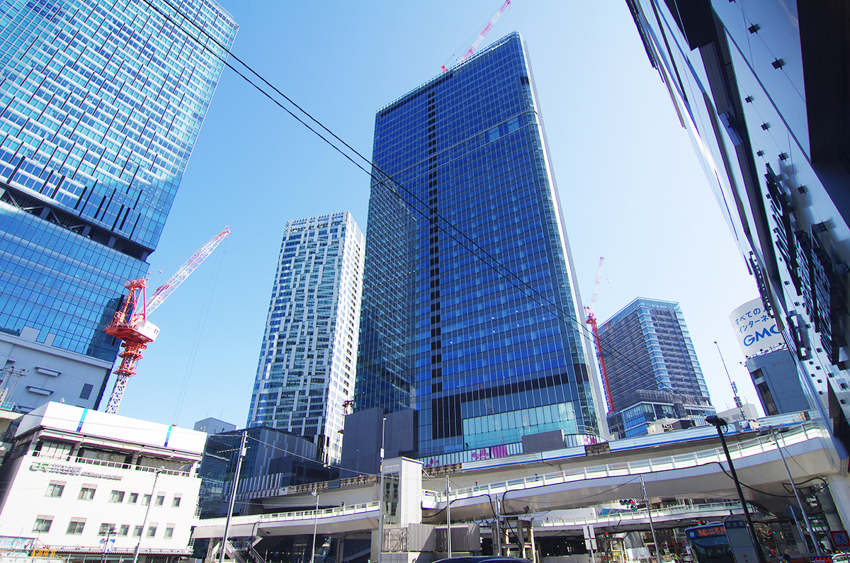 JR渋谷駅西口から見た「シブヤ・サクラ・ステージ」（写真：日経クロステック）
