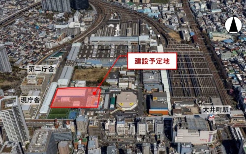 建設予定地の現況。現庁舎の東側に計画し、敷地面積は約8300m2。新庁舎に移転後の現庁舎の扱いは未定である(写真:品川区)