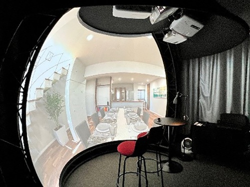 高松建設が業界初のドーム型VR、建物を原寸投映して営業力強化 | 日経クロステック(xTECH)