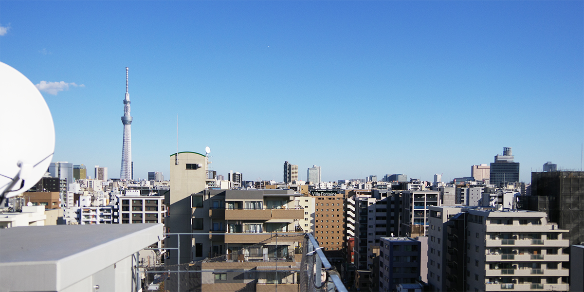 屋上からの眺め（写真：日経クロステック）