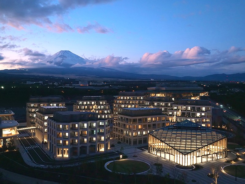 トヨタ実験都市「ウーブン・シティ」第1期エリア工事完了、25年秋以降に約360人入居