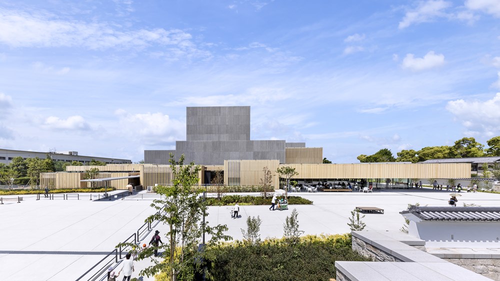 2025年の日本建築学会作品賞は2件、「天神町place」と「高槻城公園芸術