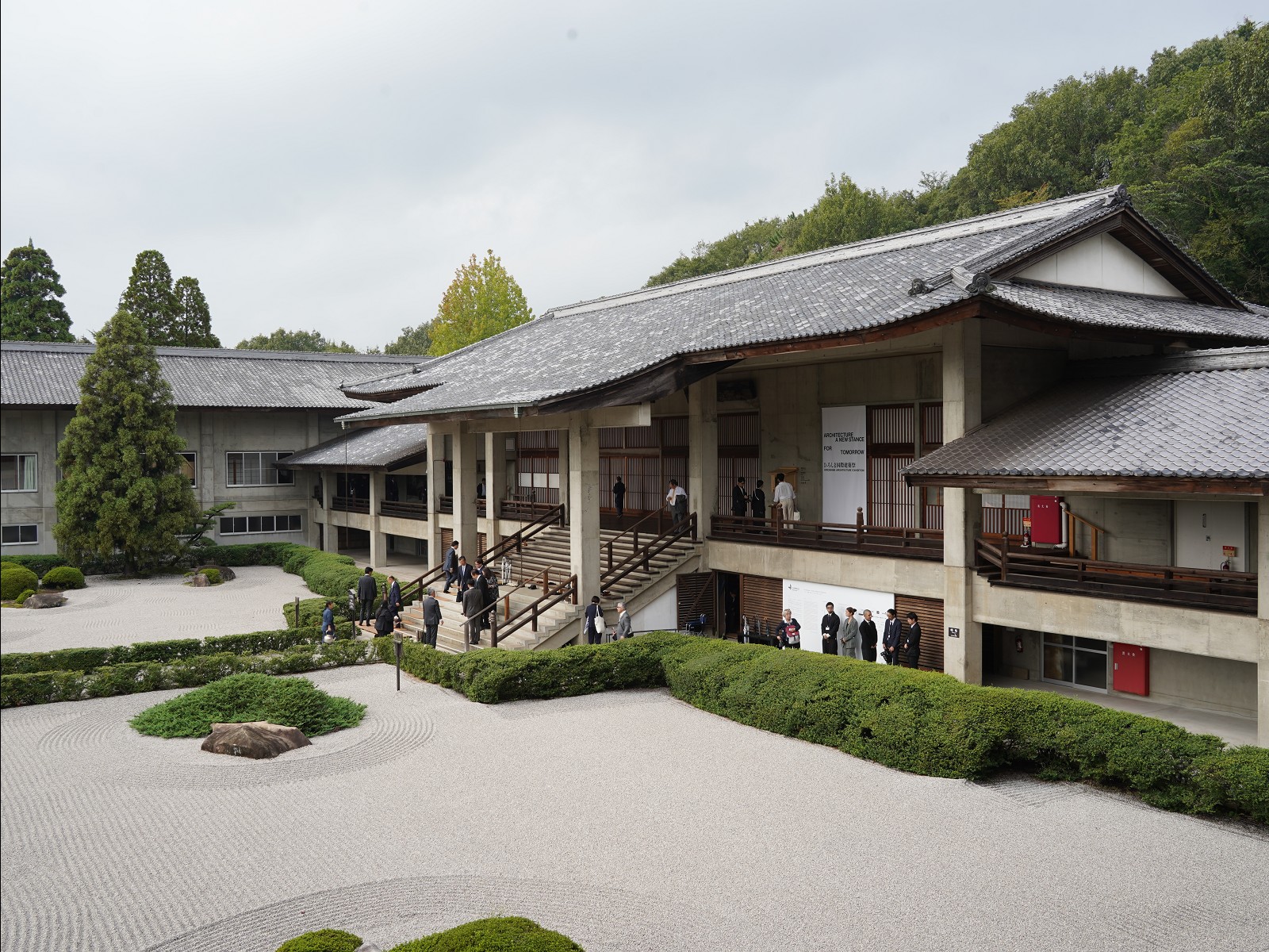 広島県福山市にある「神勝寺」の本堂、無明院。160段の長い階段を上ると本堂にたどり着く（写真：日経クロステック）