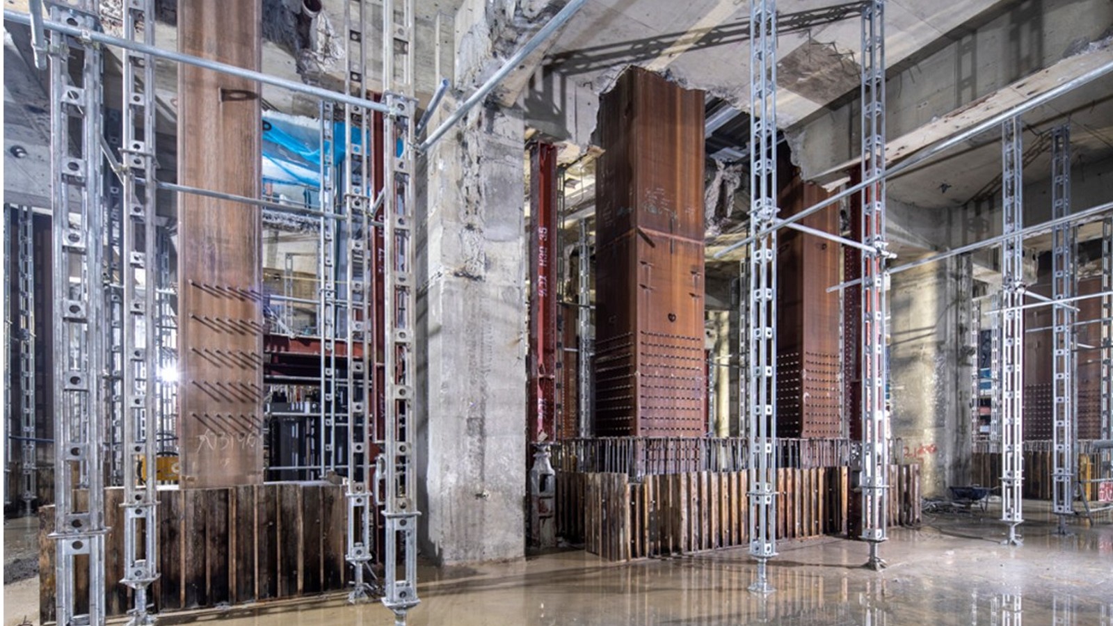 清水建設が「超高層建て替え」に切り札、地下再利用で工期の大幅短縮に成功