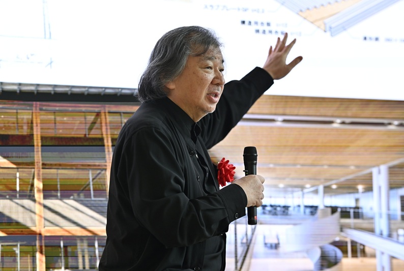 坂茂氏設計のタマディック豊田オフィス開所、木造混構造で総工費45億円