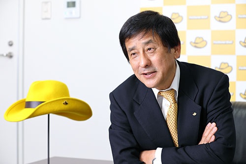 「何か出てきて生き残る」と話す堀江社長(撮影:竹井俊晴)