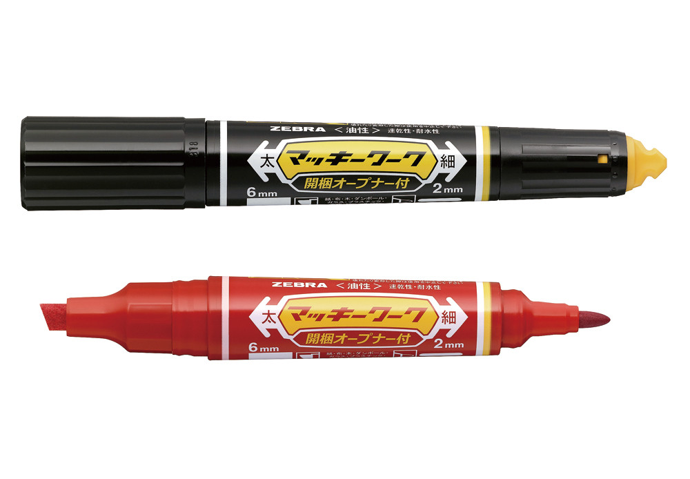 ゼブラの「マッキーワーク」。価格は180円（税別）。色は黒と赤の2種類 （出所：ゼブラ）