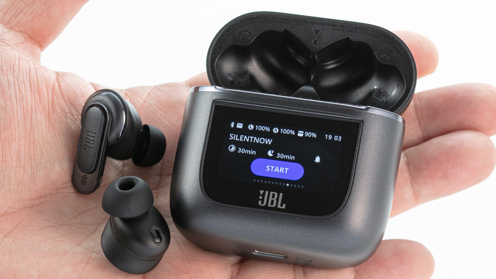 Google初の動的ノイキャン搭載イヤホン「Pixel Buds Pro」、BOSE製品と