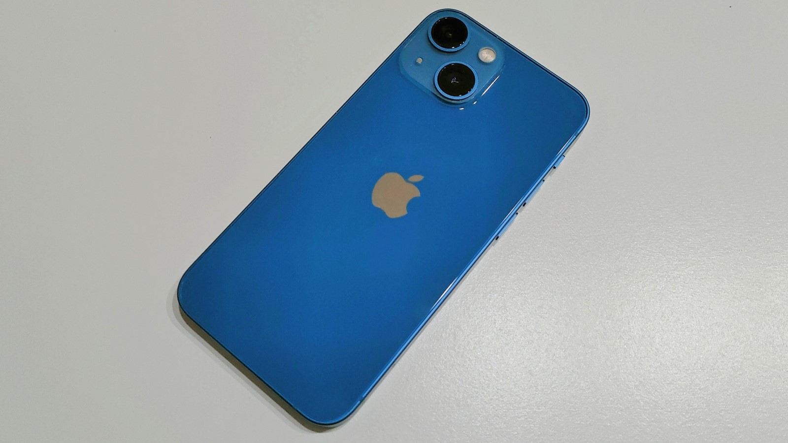 iPhone □□ 1円～ 良品 iPhone13 mini 128GB SIMフリー ios18.6.2 