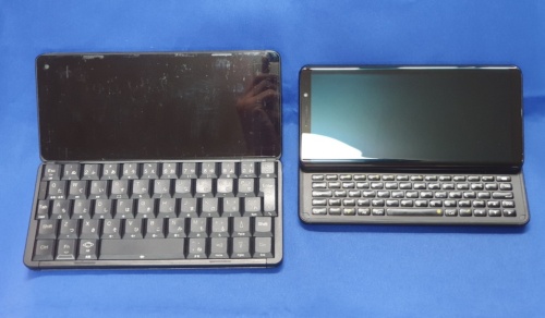 Gemini PDA（左）とF(x)tec Pro1を並べてみた