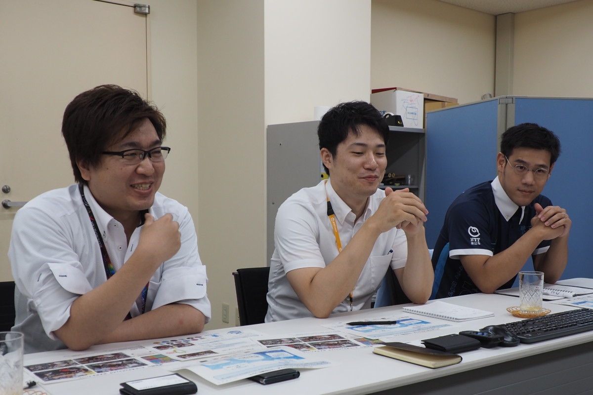 左からNTT東日本 経営企画部営業戦略推進室の影澤潤一担当課長、同 金基憲氏、TERA HORNsの選手代表として同席した柴田氏 