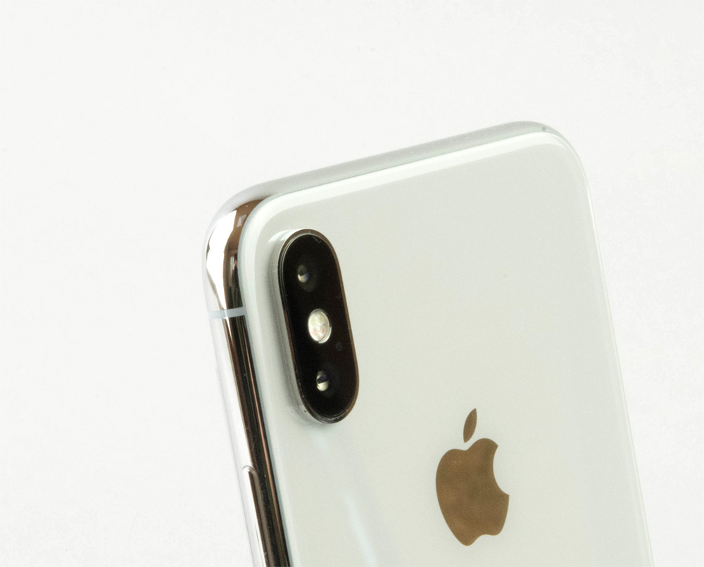 カメラ機能は競合と互角、iPhone Xはマニアといい物好きの大人狙い