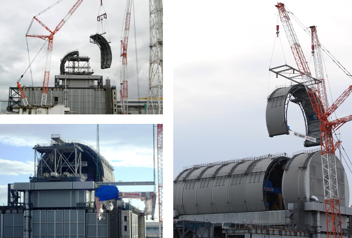3号機原子炉建屋に燃料取り出し用カバーのドーム屋根と燃料取り扱い機を設置する様子。建築工事は鹿島JVが、設備工事は東芝が担当した（写真：東京電力HD）