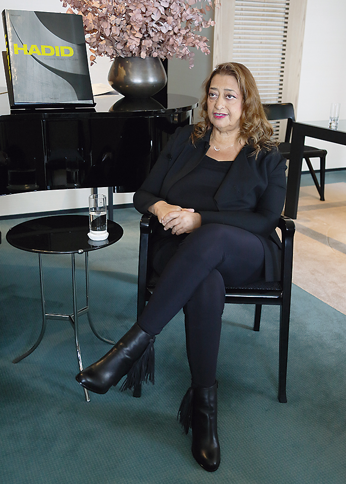 2013年3月に来日した際のザハ・ハディド（Zaha Hadid）氏。2004年にプリツカー賞を受賞（写真：山田慎二）