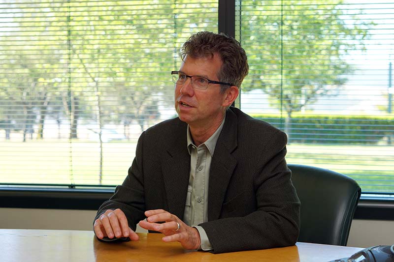 「IBM Research - Almaden」でバイスプレジデント兼ラボディレクターを務めるジェフ・ウェルザー氏