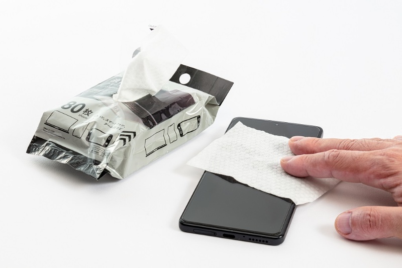スマホの見た目をきれいに保つ 100均で買える画面清掃グッズ5選 日経クロステック Xtech スマホの見た目をきれいに保つ 100均で買える画面清掃グッズ5選 日経クロステック Xtech