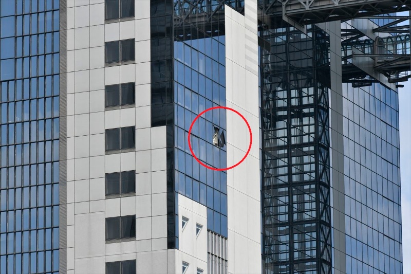 梅田スカイビルのガラスも破損 想定超えた強風の爪跡 日経クロステック Xtech 梅田スカイビルのガラスも破損 想定超えた強風の爪跡 日経クロステック Xtech