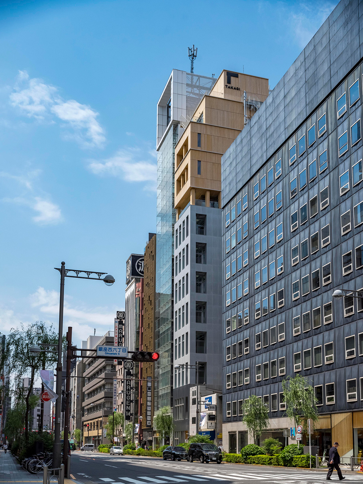 ビルの上に載った「部分木造」で不動産に新しい価値を | 日経クロス