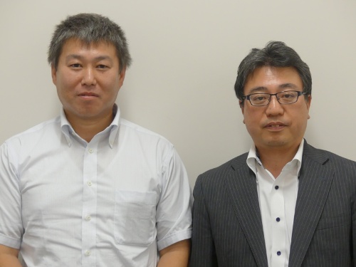 図1 富士通 テクニカルコンピューティングソリューション事業本部 科学システムソリューション統括部 統括部長の横溝正人氏(写真右)と同 科学システムソリューション統括部 シニアマネージャーの堤千明氏(写真左)