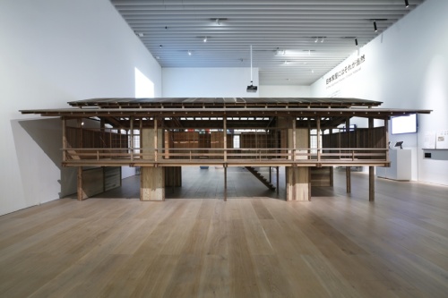 「建築の日本展」に展示した「丹下健三自邸」の3分の1の模型。制作の監修は森美術館と野口直人氏が手掛け、制作をおだわら名工舎が担当（写真：森美術館、撮影：来田 猛）