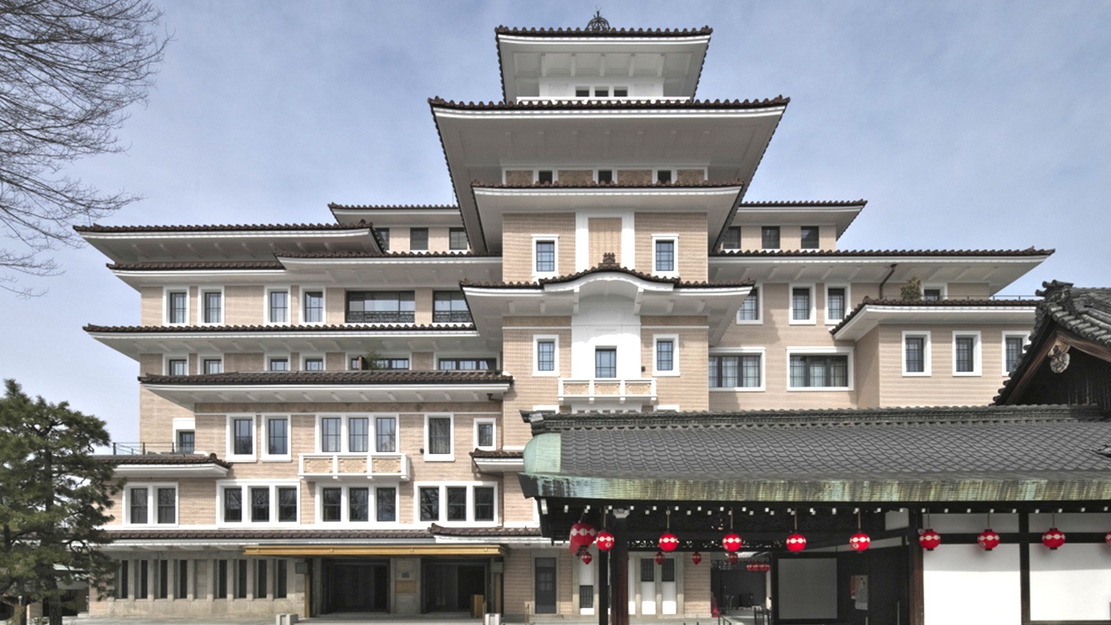 「帝国ホテル 京都」開業、弥栄会館の外壁と構造体保存で31.5m確保