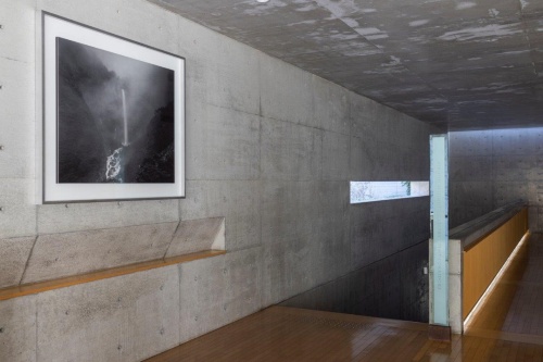 杉本博司ギャラリー 時の回廊の作品展示風景（写真：森山 雅智、提供：ベネッセホールディングス）