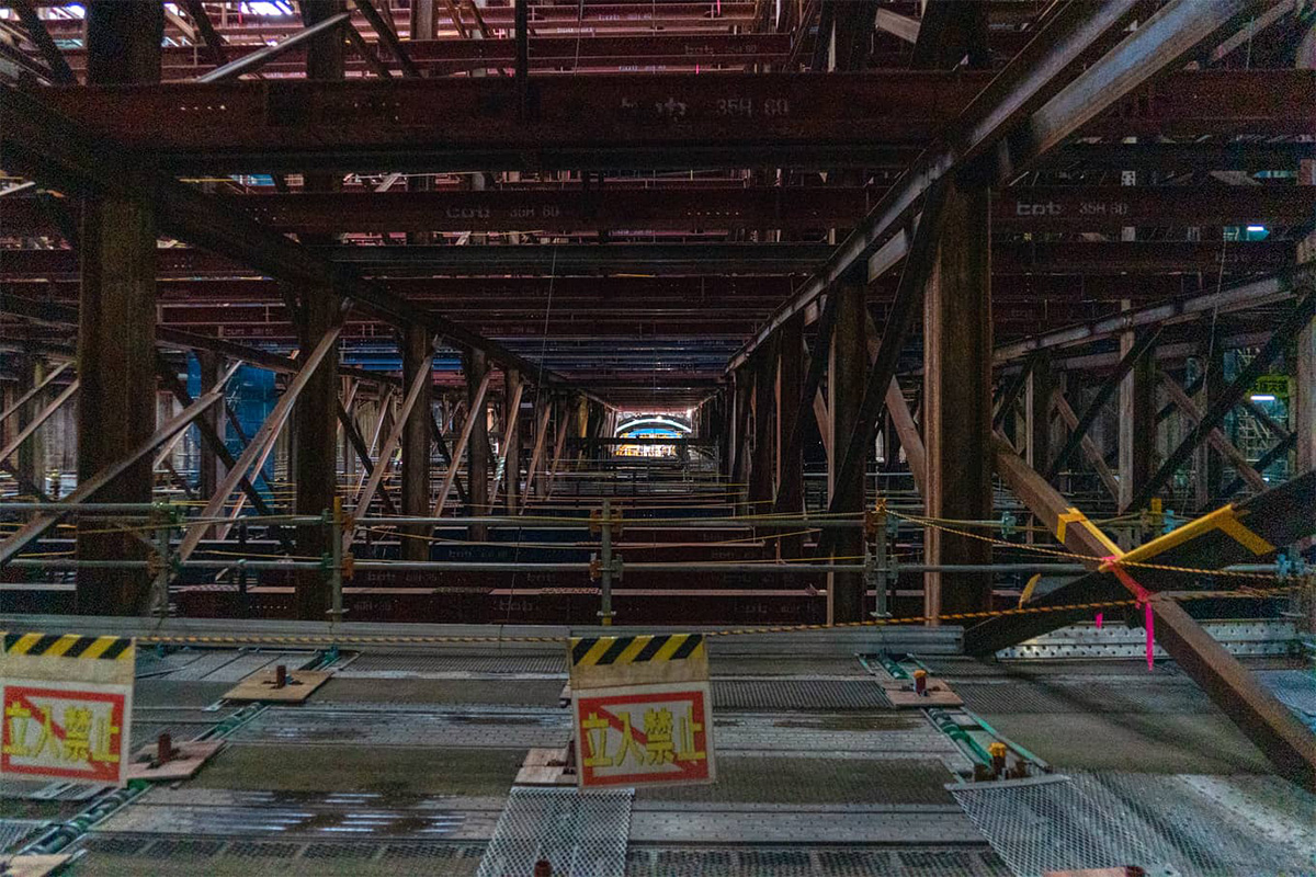 支保工内部（写真：大上祐史）