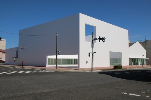2022年9月20日に開館した文化施設「十和田市地域交流センター」（写真：十和田市）