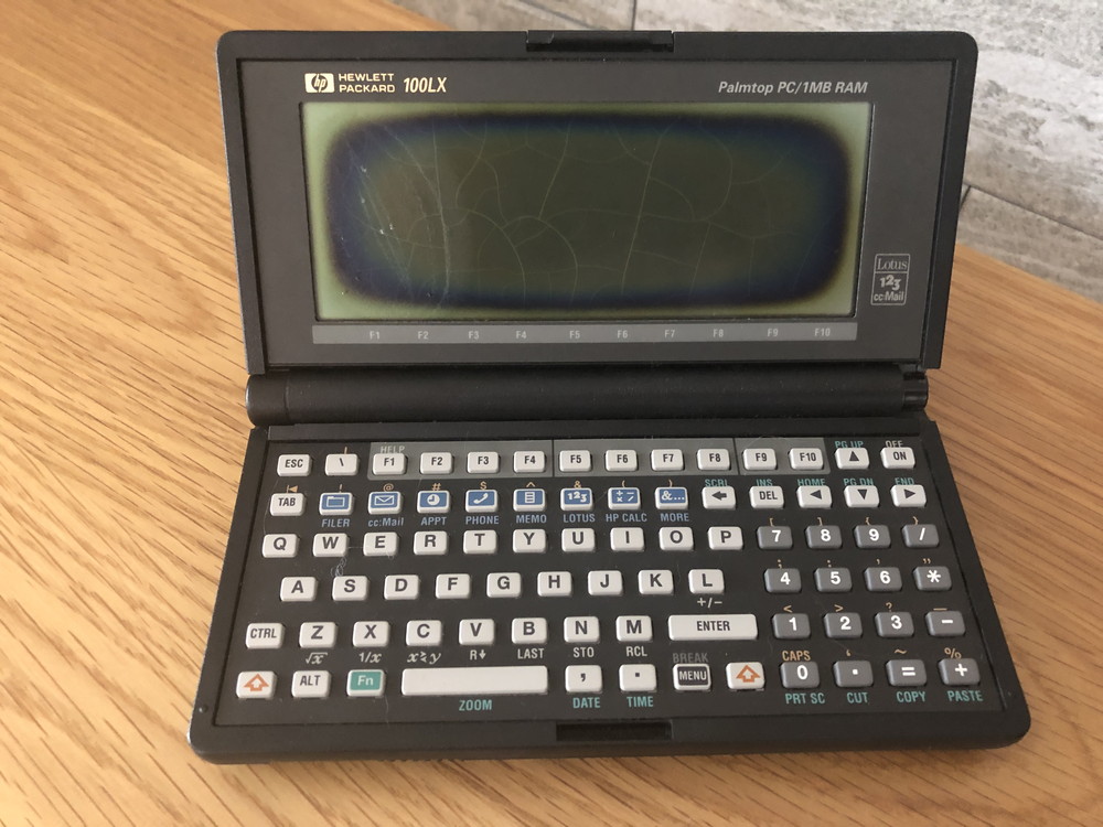 名機として外せないHP200LX、生産中止の反対署名運動も（4ページ目