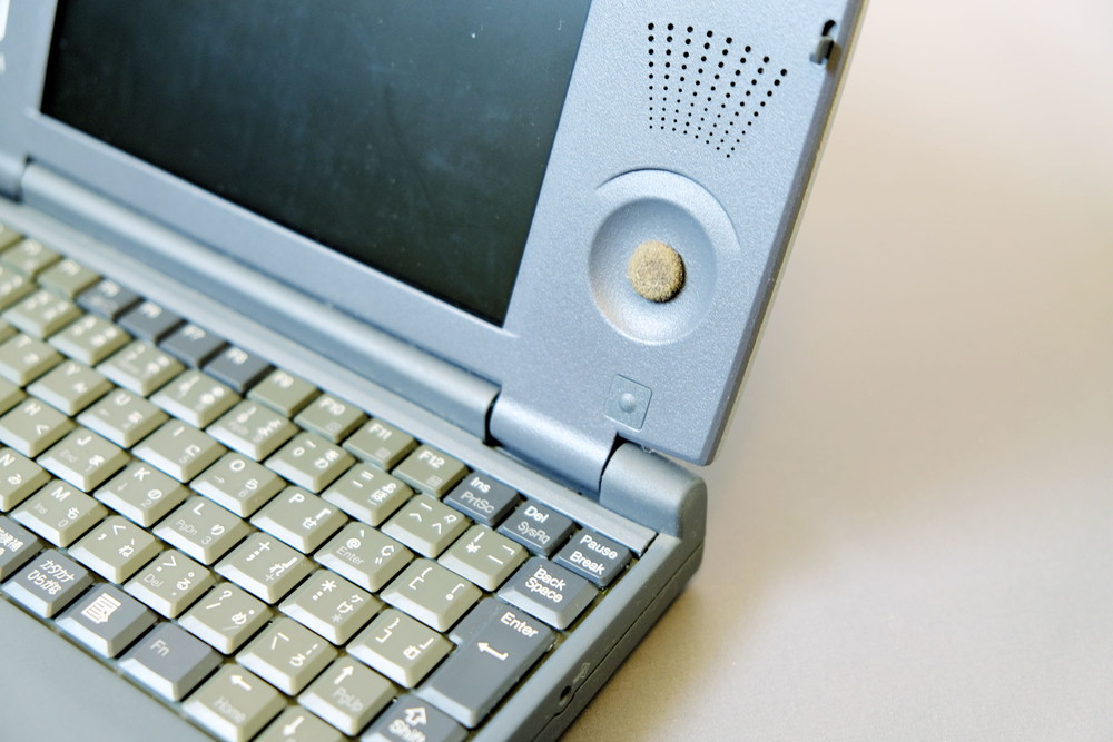 東芝Librettoは「VHSビデオカセット」サイズが受けた、平成の名 東芝Librettoは「VHSビデオカセット」サイズが受けた、平成の名