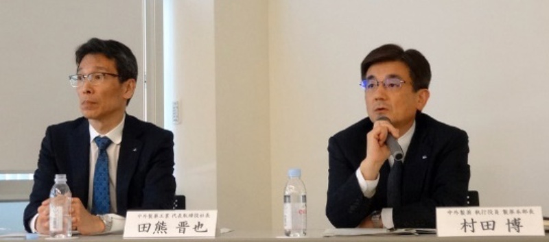 1万リットルの巨大培養槽で作るバイオ医薬品 中外製薬工業の宇都宮工場 3ページ目 日経クロステック Xtech