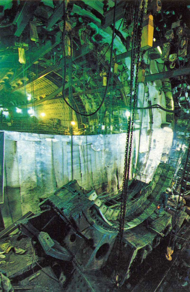 Q．希代の巨大計画「東京湾アクアライン」は何に例えられた？（2