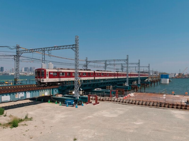 Q．阪神なんば線「淀川橋梁」を架け替える理由は？