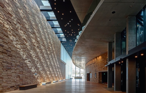 (写真:古川 泰造)