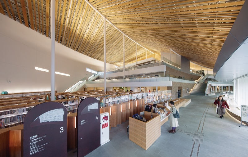 Q 長崎で県市一体型の図書館が誕生 その建物の画期的な特徴は 日経クロステック Xtech Q 長崎で県市一体型の図書館が誕生 その建物の画期的な特徴は 日経クロステック Xtech