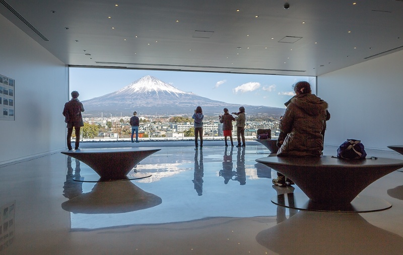 Q 富士山世界遺産センター 建物の外観の特徴は何 日経クロステック Xtech