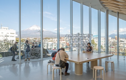 (写真:平井 広行)