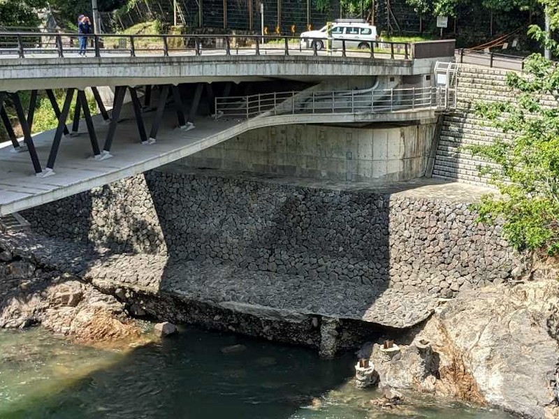 1位は「日本最大級の水路トンネルから初放流で対岸崩落か、天ケ瀬ダム」