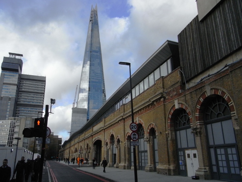 駅ナカ施設も誕生 交通インフラがロンドンの街を変える 日経クロステック Xtech