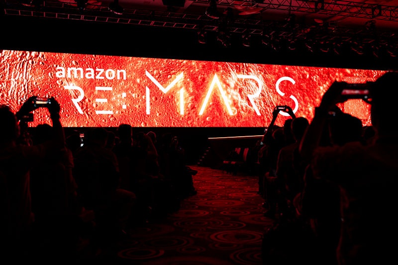 秘密主義の米アマゾンがaiやドローンなど 手の内 を明かし始めた理由 日経クロステック Xtech 秘密主義の米アマゾンがaiやドローンなど 手の内 を明かし始めた理由 日経クロステック Xtech