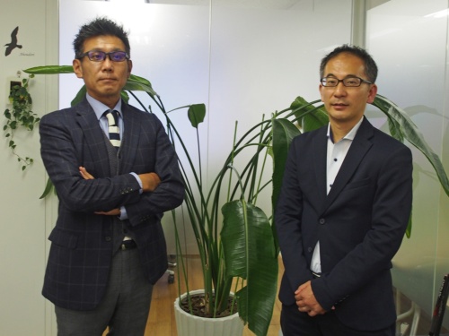 サイバーソリューションズの秋田健太郎社長(左)と戦略推進部の持木隆介部長に製品の動向を聞いた。