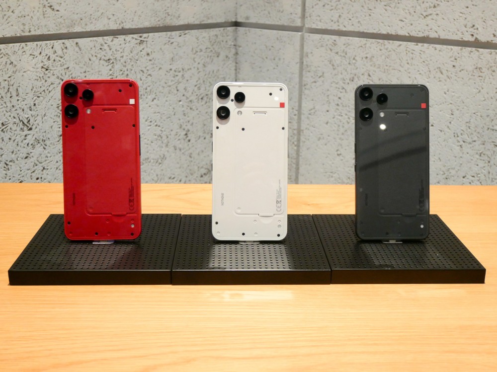 2026年にスマホは安くなるか、メモリー不足の一方で値引き規制緩和の