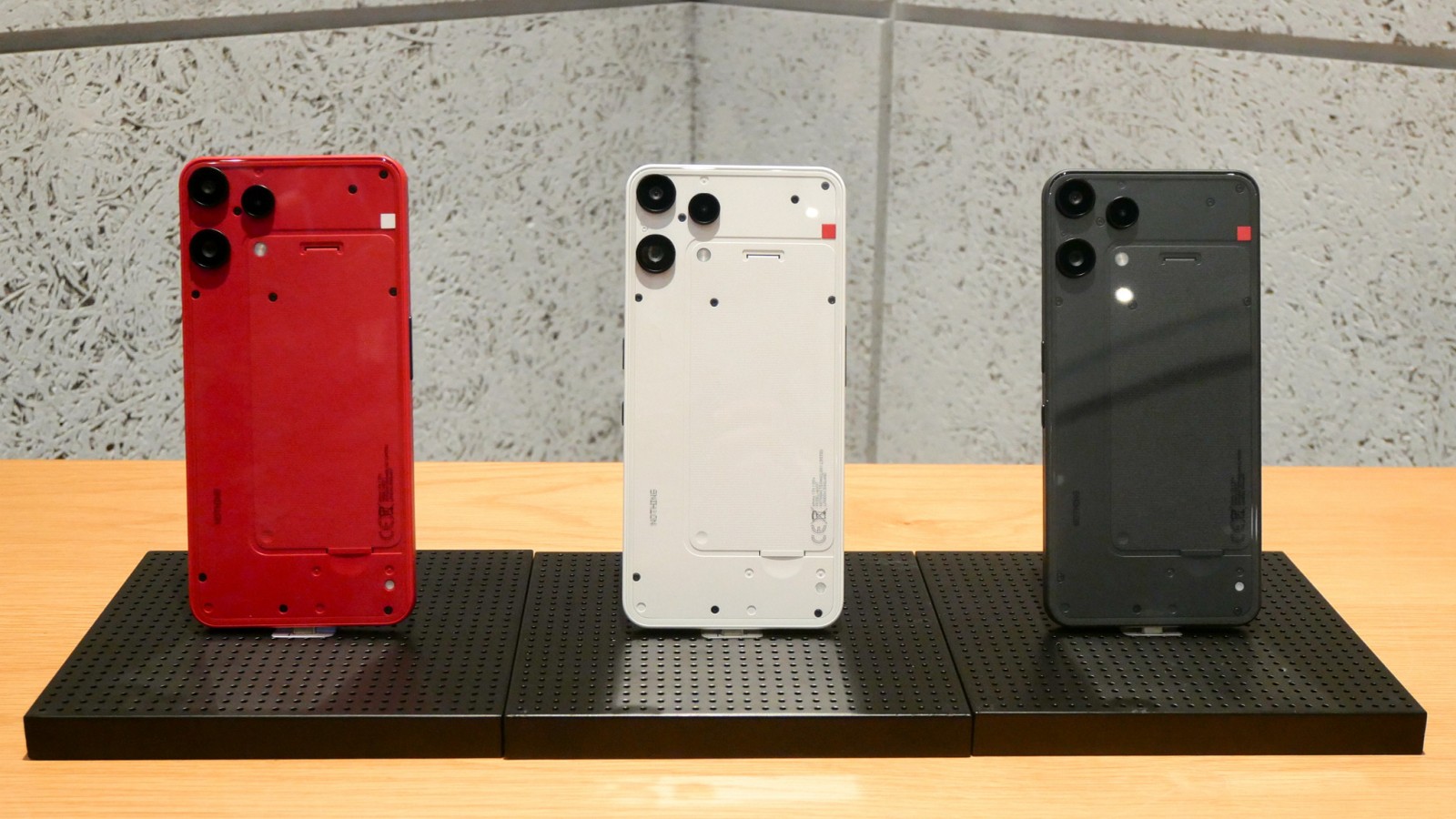 2026年にスマホは安くなるか、メモリー不足の一方で値引き規制緩和の可能性