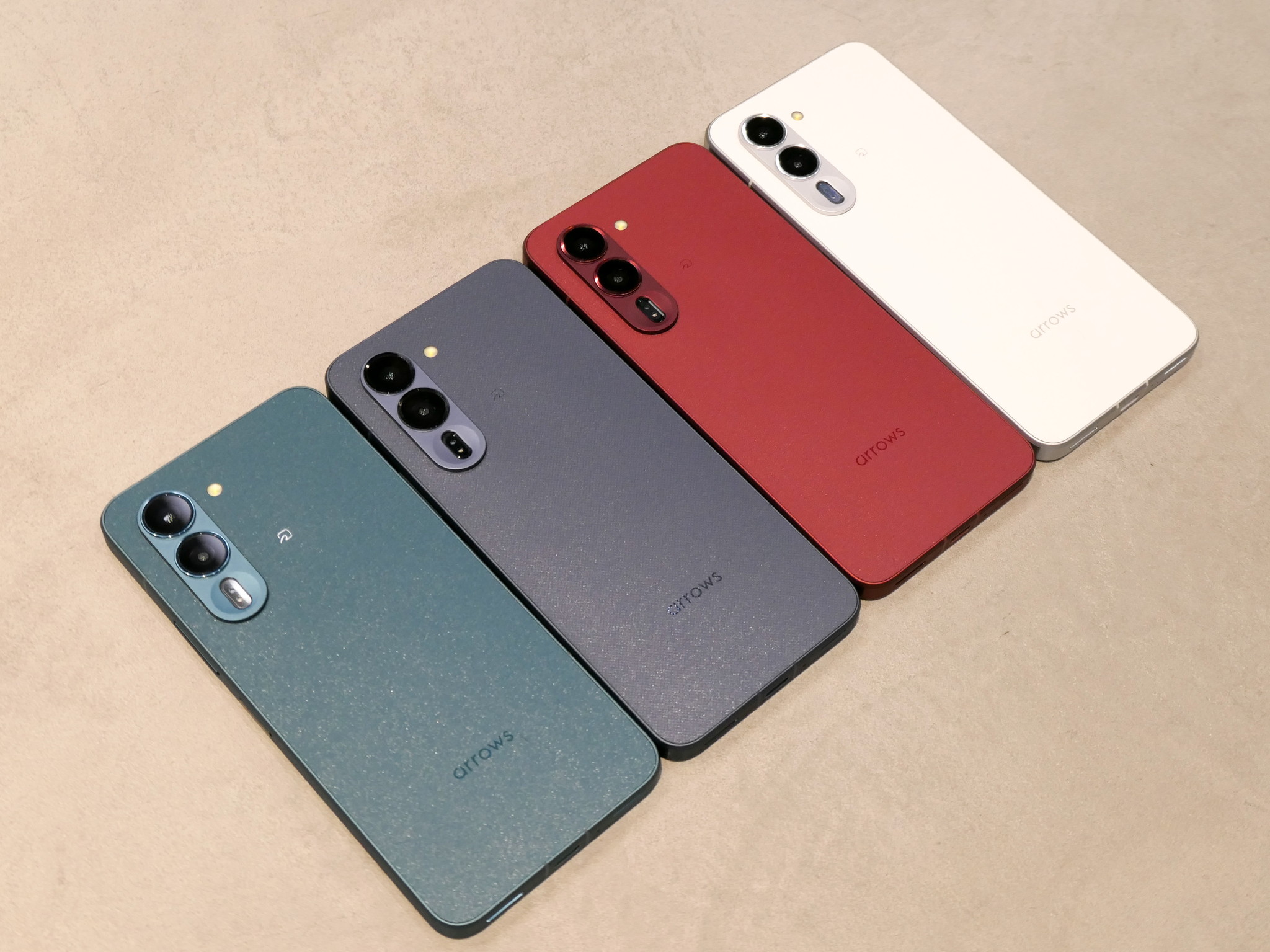 arrows We2 本体 3台セット メモリー高騰に苦慮するFCNT、「arrows We3」など新機種で何を強化した